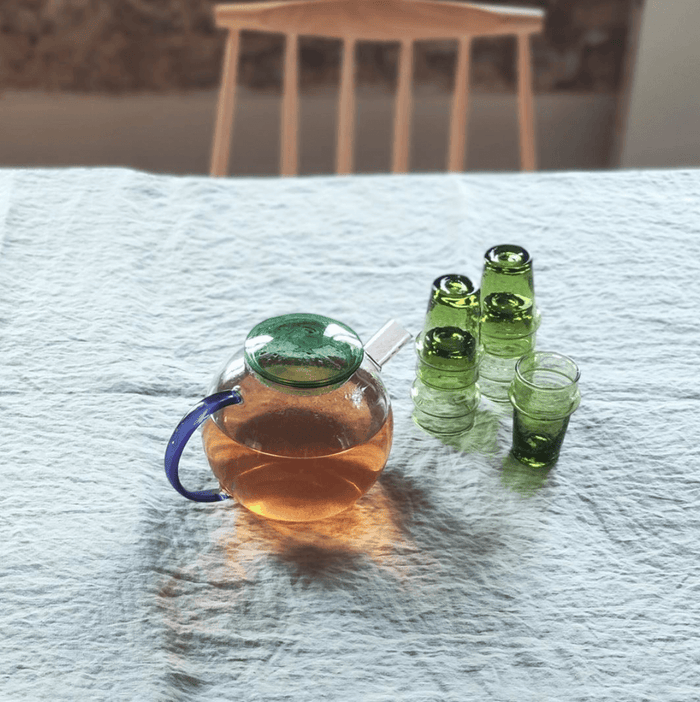 Leinen-Tischdecke in hellgrau