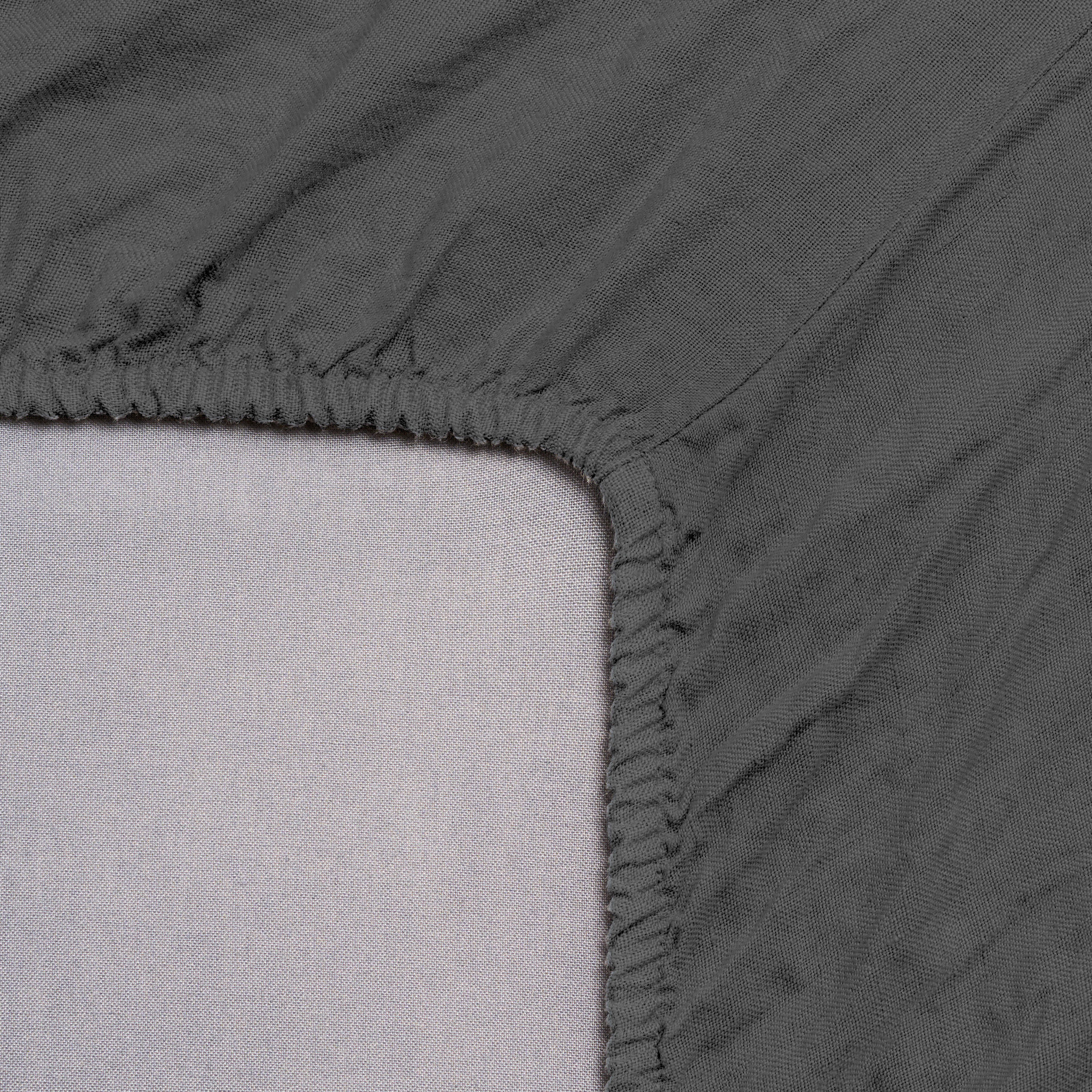 Leinen-Spannbettlaken anthrazit von LEINEREI - Premium Leinen, made in Europe. 100% gewaschenes Leinen mit Soft-Touch Finish.
