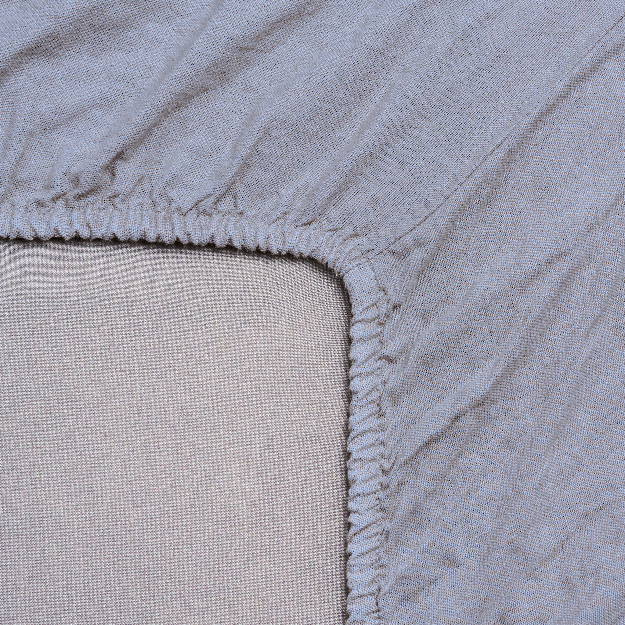 Leinen-Spannbettlaken blau von LEINEREI - Premium Leinen, made in Europe aus 100% gewaschenem Leinen. Weiches Leinen für maximalen Komfort. Hochwertig und nachhaltig produziert.