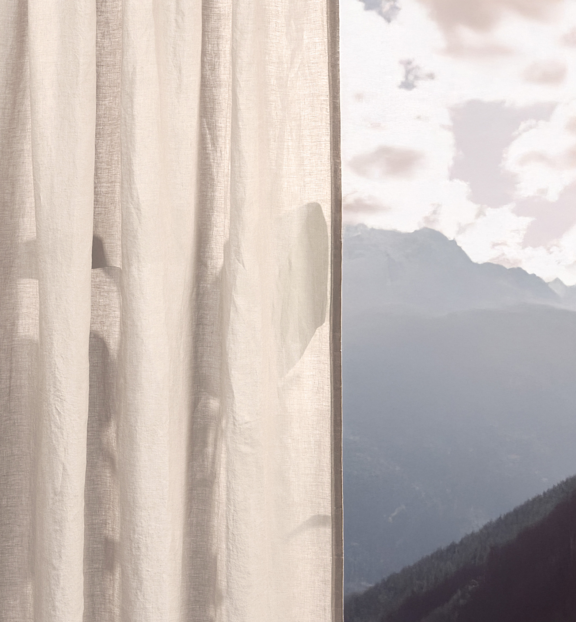 Leinen-Vorhang beige von LEINEREI - Premium Leinen, made in Europe. 100% gewaschenes Leinen mit Soft-Touch Finish.