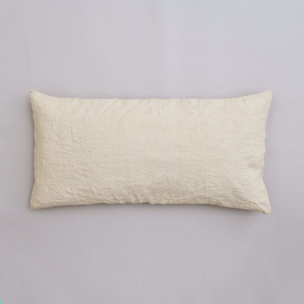 Leinen-Kopfkissen beige von LEINEREI - Premium Leinen, made in Europe. 100% gewaschenes Leinen mit Soft-Touch Finish.