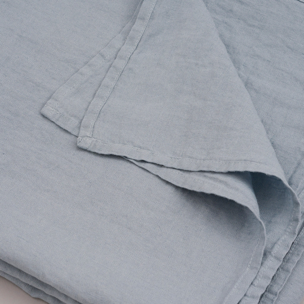 Leinen-Vorhang blau von LEINEREI - Premium Leinen, made in Europe aus 100% gewaschenem Leinen. Weiches Leinen für maximalen Komfort. Hochwertig und nachhaltig produziert.