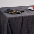 Leinen-Tischdecke anthrazit von LEINEREI - Premium Leinen, made in Europe. 100% gewaschenes Leinen mit Soft-Touch Finish.
