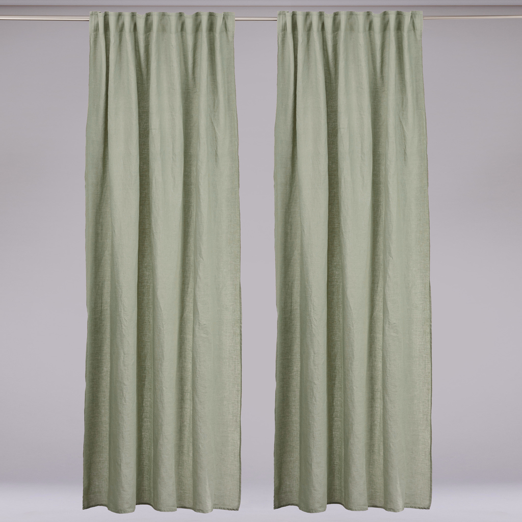 Leinen-Vorhang grün von LEINEREI - Premium Leinen, made in Europe aus 100% gewaschenem Leinen. Weiches Leinen für maximalen Komfort. Hochwertig und nachhaltig produziert.