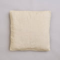 Leinen-Sofakissen beige von LEINEREI - Premium Leinen, made in Europe. 100% gewaschenes Leinen mit Soft-Touch Finish.
